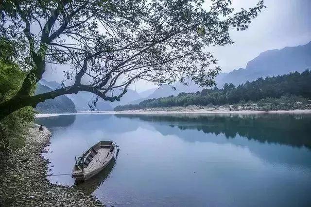防弹少年团成员J-HOPE飞往芝加哥出席音乐节，为何此次他只身前往？游戏画面