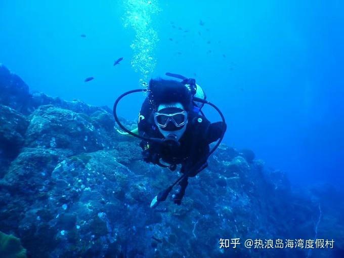 逃离隐秘的洞穴